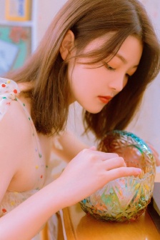 荡公乱妇刘大爷和小芳小说